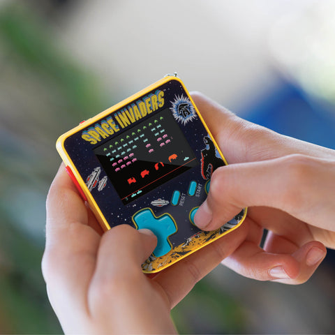 Super Micro Space Invaders Keychain Gamer