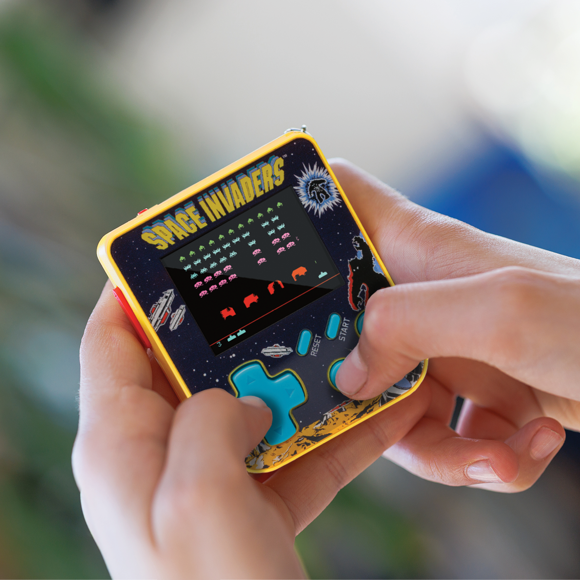 Super Micro Space Invaders Keychain Gamer